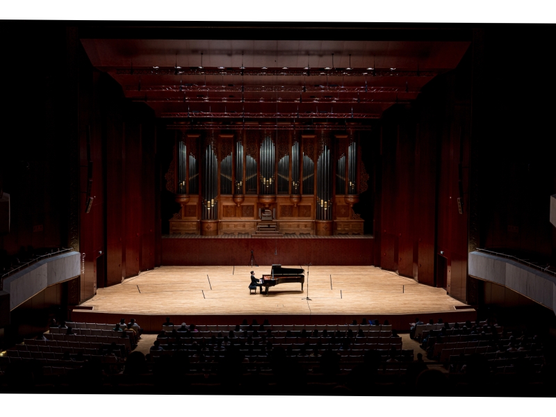 《 鋼琴星之夜 - 喬治．哈里奧諾 》 2024首訪臺灣獨奏會｜香頌室內樂團｜國藝會補助成果檔案庫